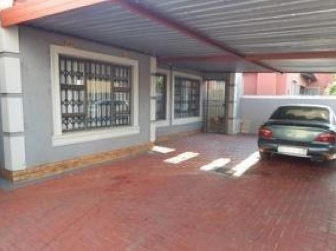 3 Bedroom House for Sale For Sale in Thokoza - MR697599