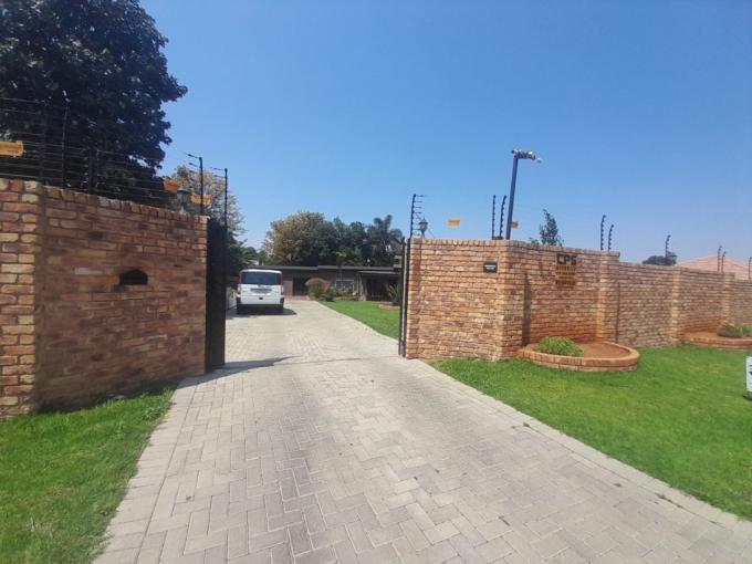 3 Bedroom House for Sale For Sale in Brackenhurst - MR697602