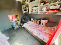  of property in Tulisa Park