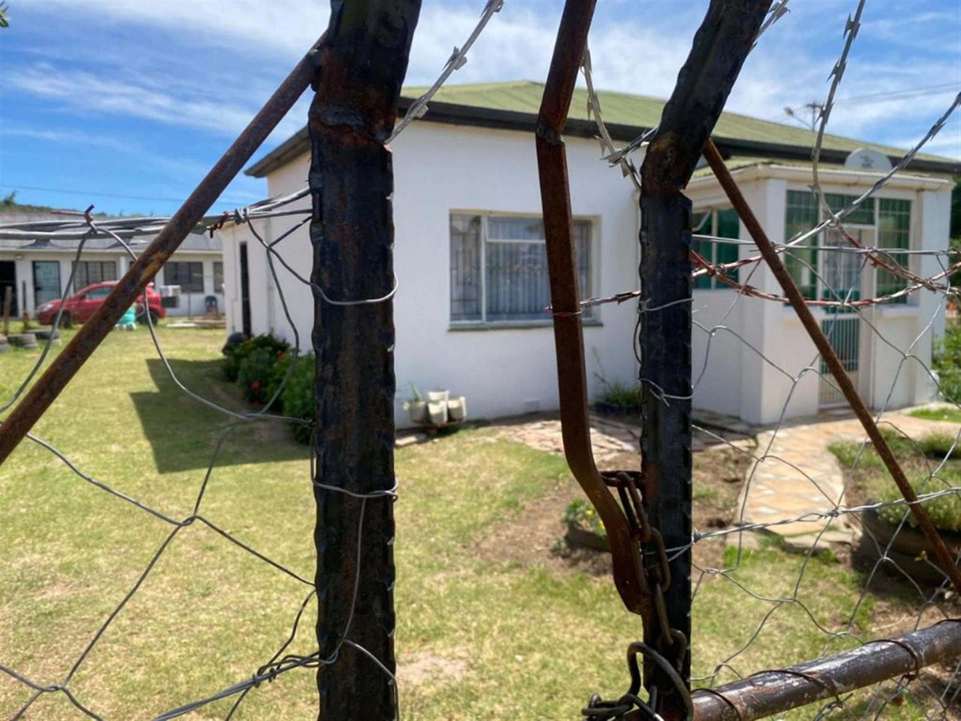 Front View of property in Alicedale