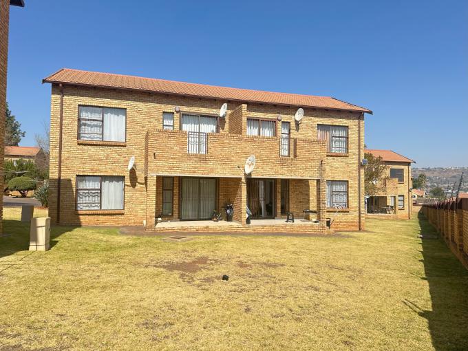 2 Bedroom Apartment to Rent in Allen’s Nek - Property to rent - MR697621