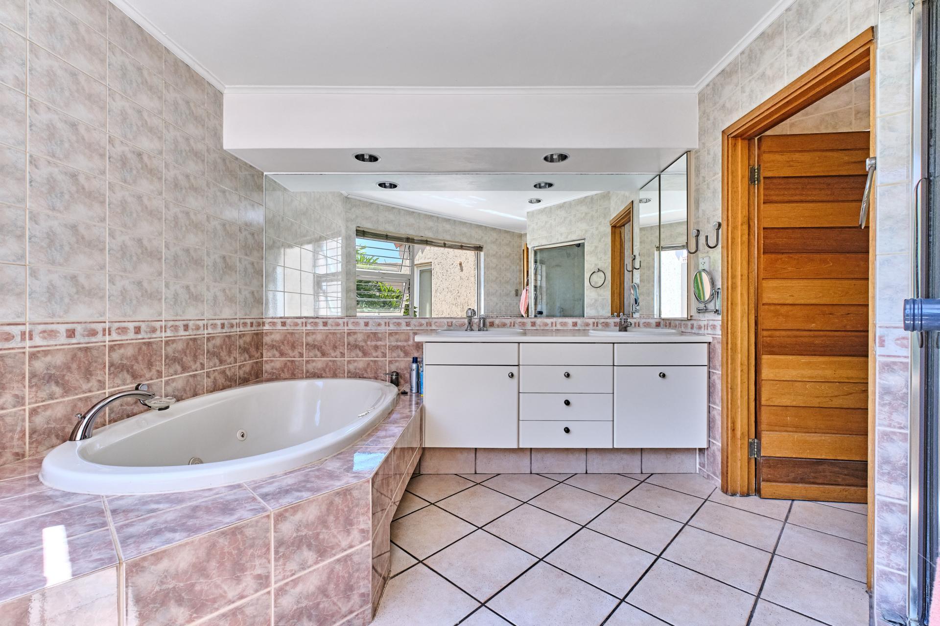  of property in Monument