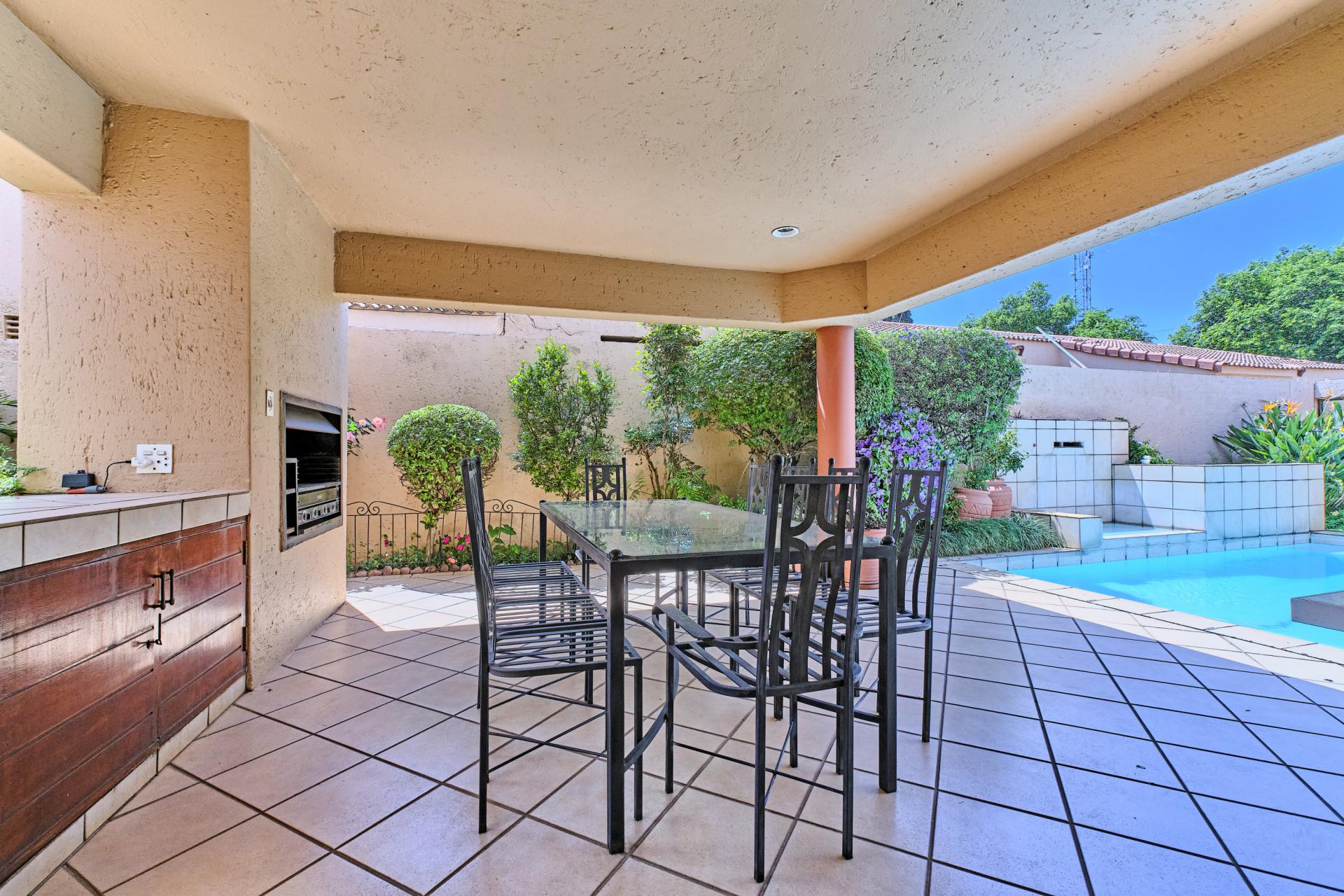  of property in Monument