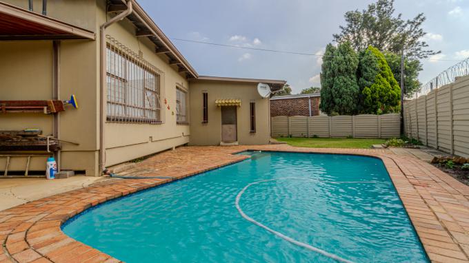 3 Bedroom House for Sale For Sale in Brenthurst - MR697680
