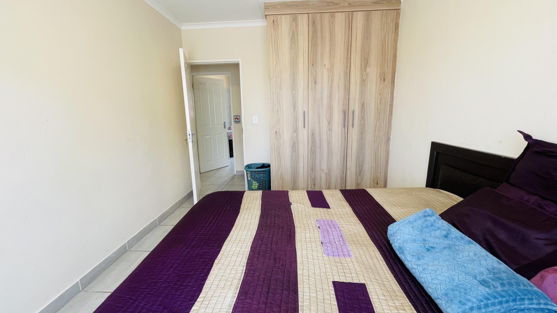 Bed Room 1 of property in Amandasig