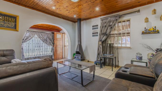 3 Bedroom House for Sale For Sale in Benoni - MR697688