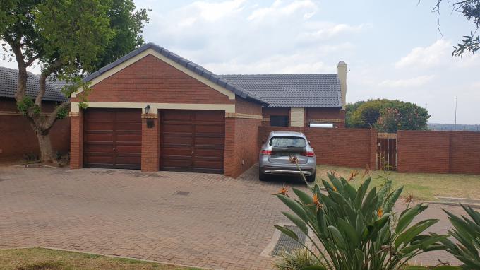 3 Bedroom Sectional Title for Sale For Sale in Monavoni - MR697692