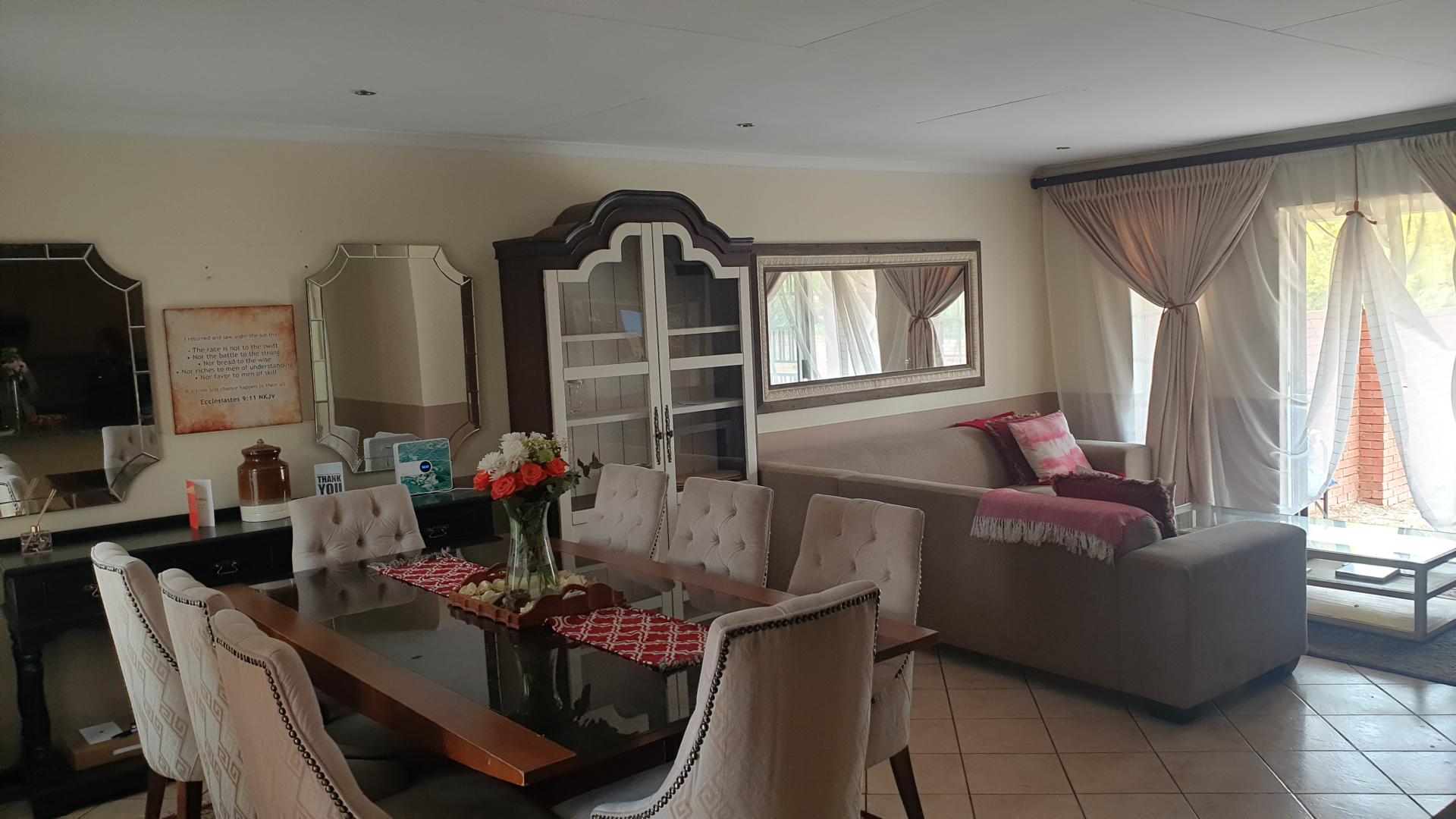  of property in Monavoni
