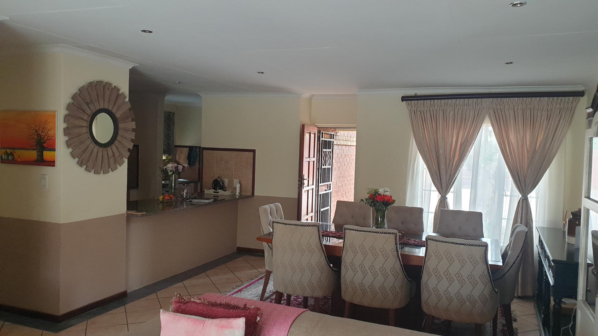  of property in Monavoni