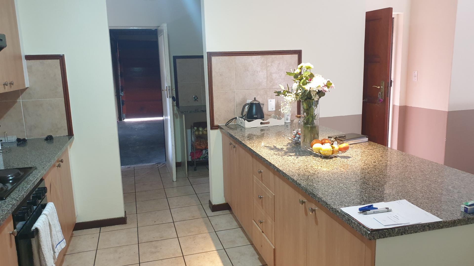  of property in Monavoni