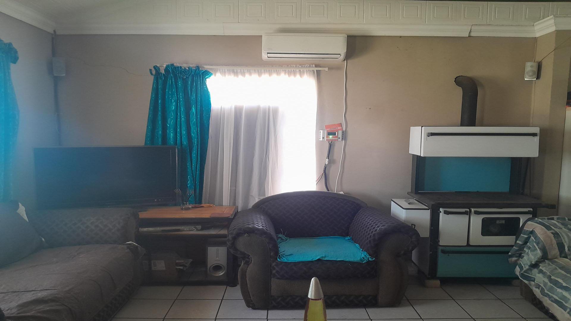 Lounges of property in Valleisig