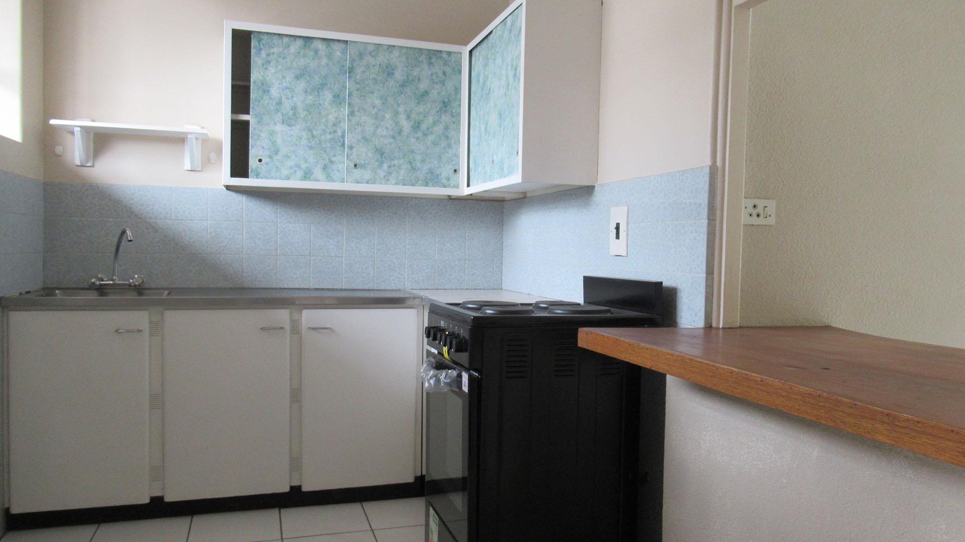 Kitchen - 19 square meters of property in Lyndhurst