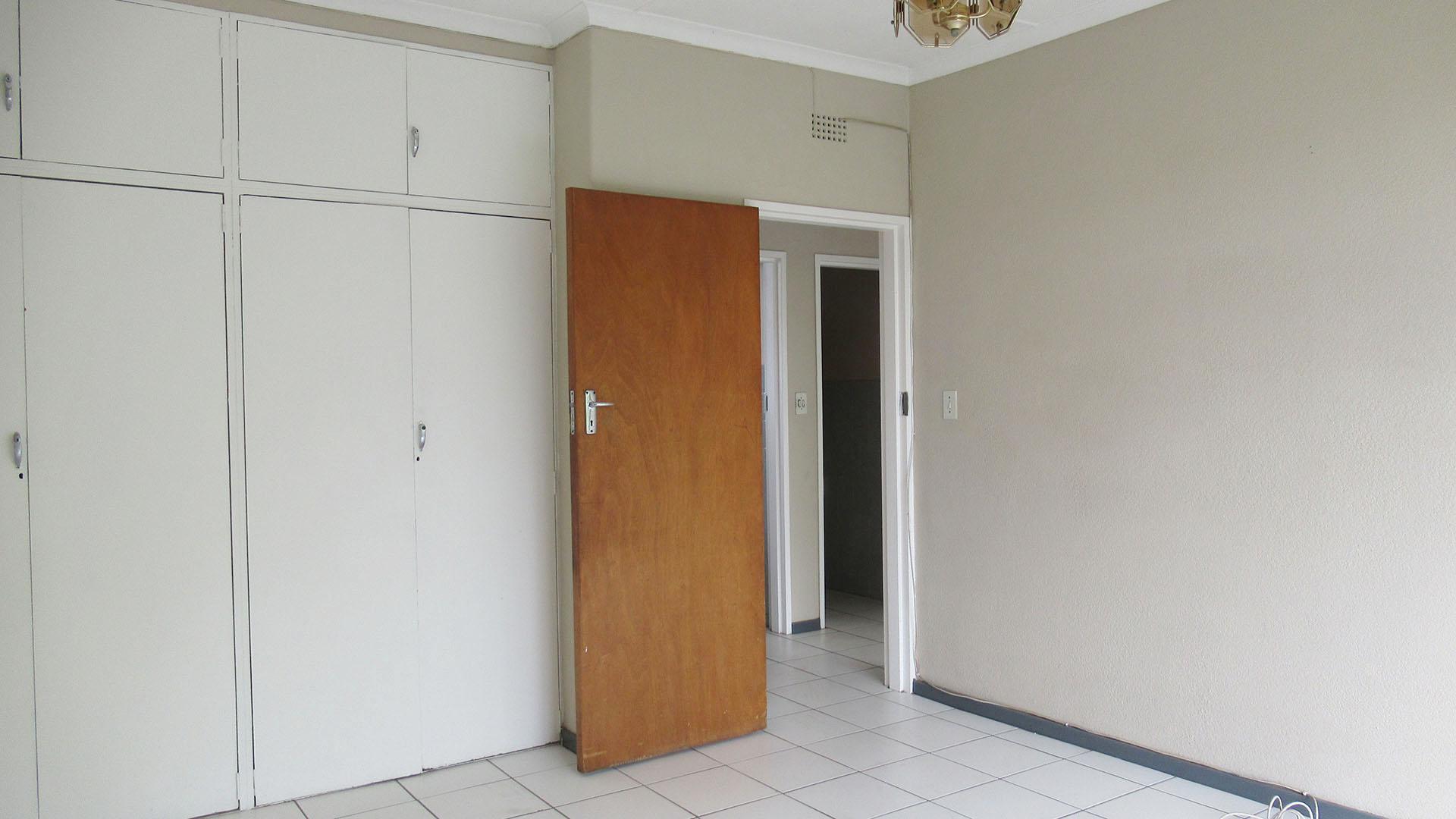 Bed Room 2 - 46 square meters of property in Lyndhurst