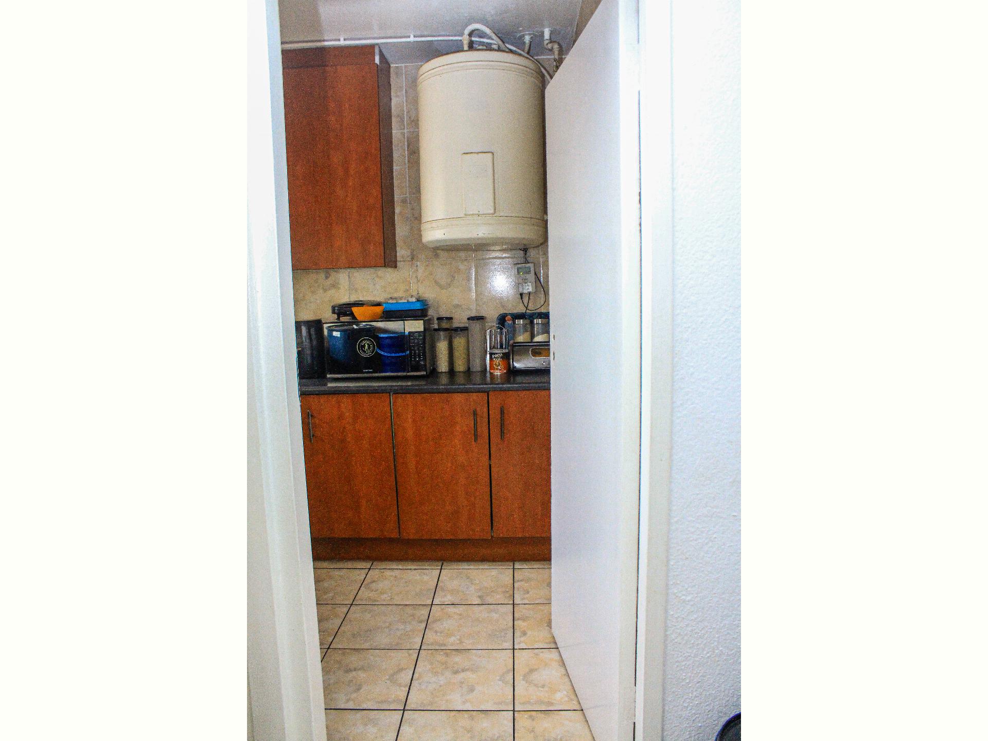  of property in Sunnyside