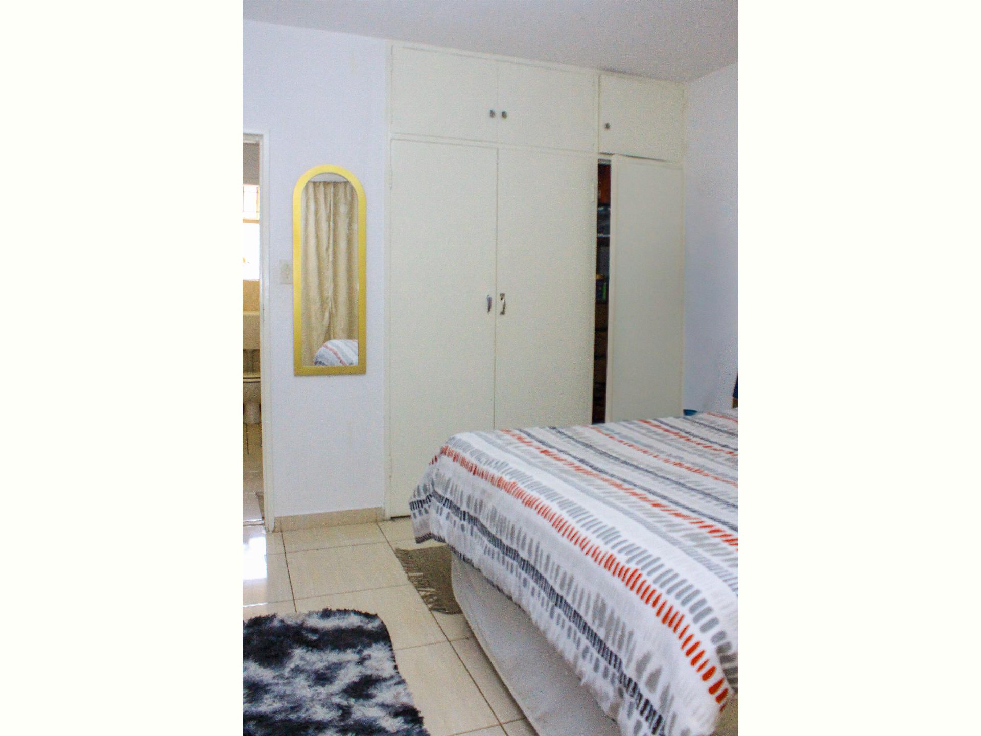  of property in Sunnyside