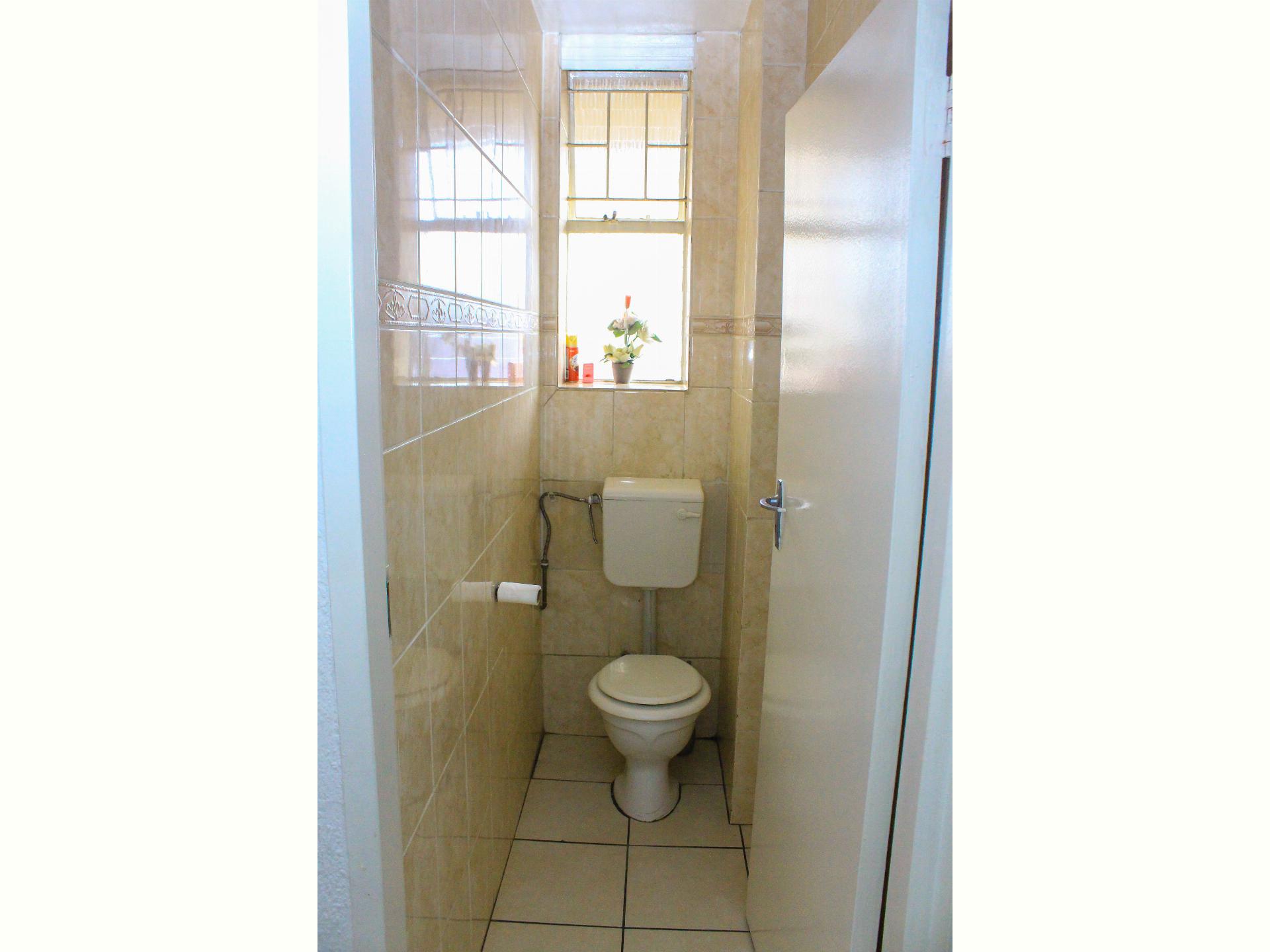  of property in Sunnyside