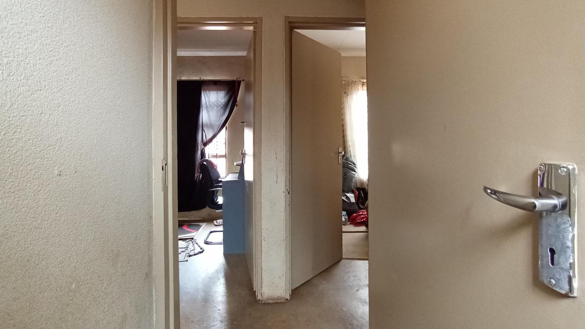 Bathroom 1 - 5 square meters of property in Soshanguve East