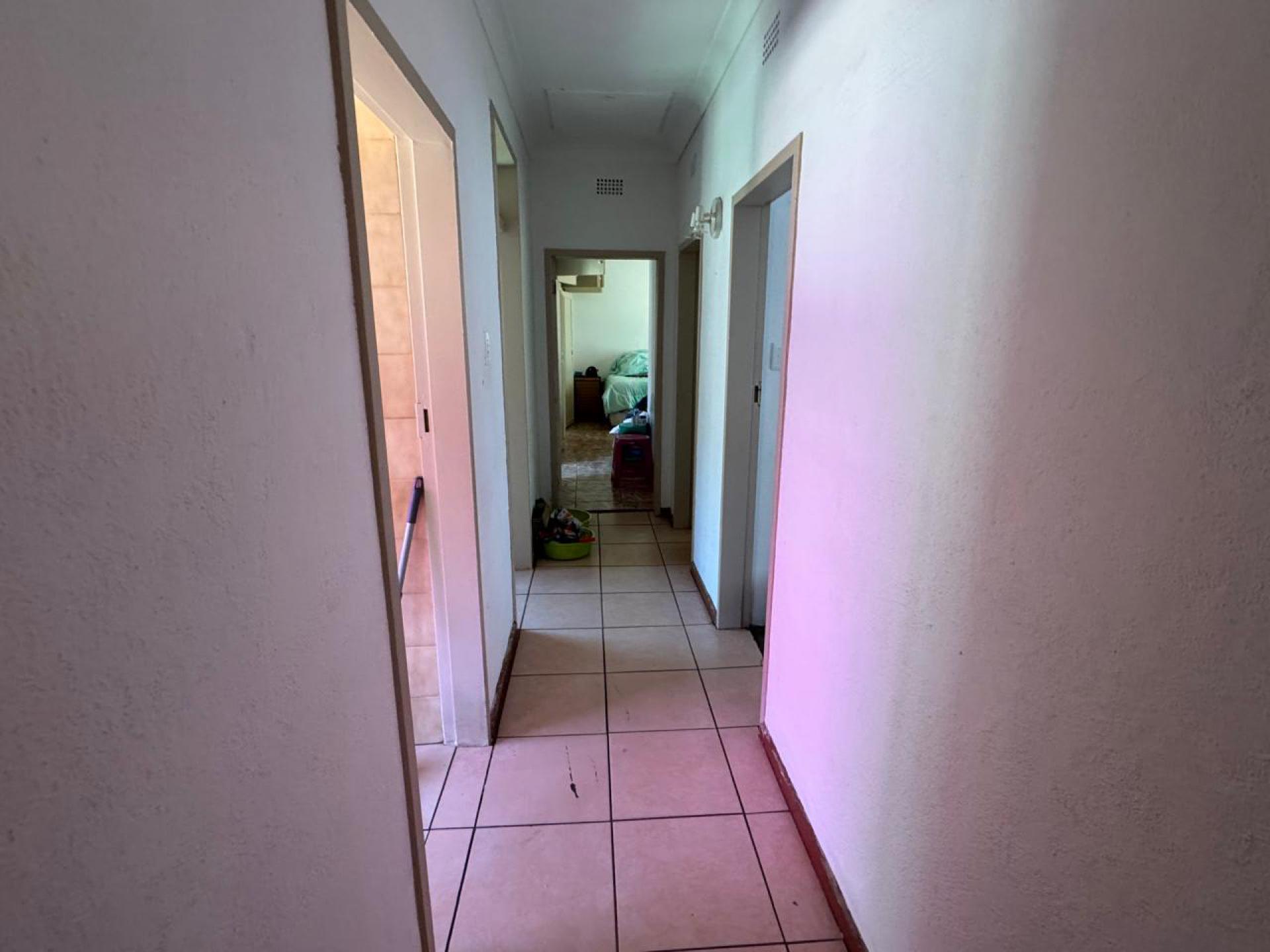  of property in Breaunanda