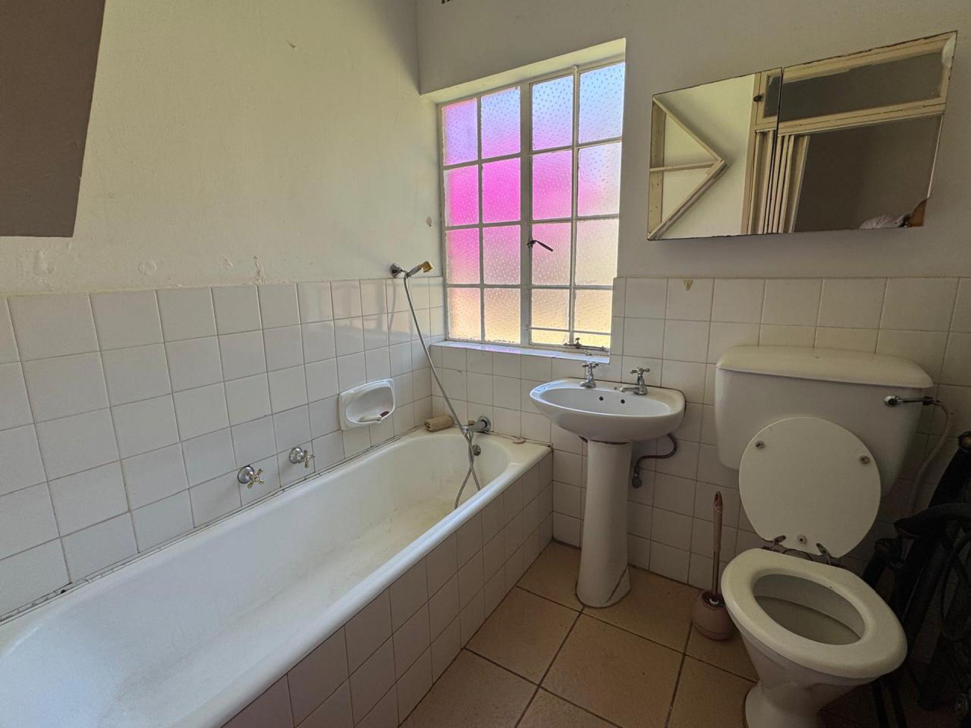  of property in Breaunanda