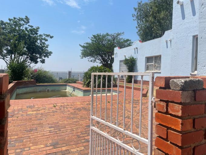 5 Bedroom House for Sale For Sale in Sophiatown - MR697755