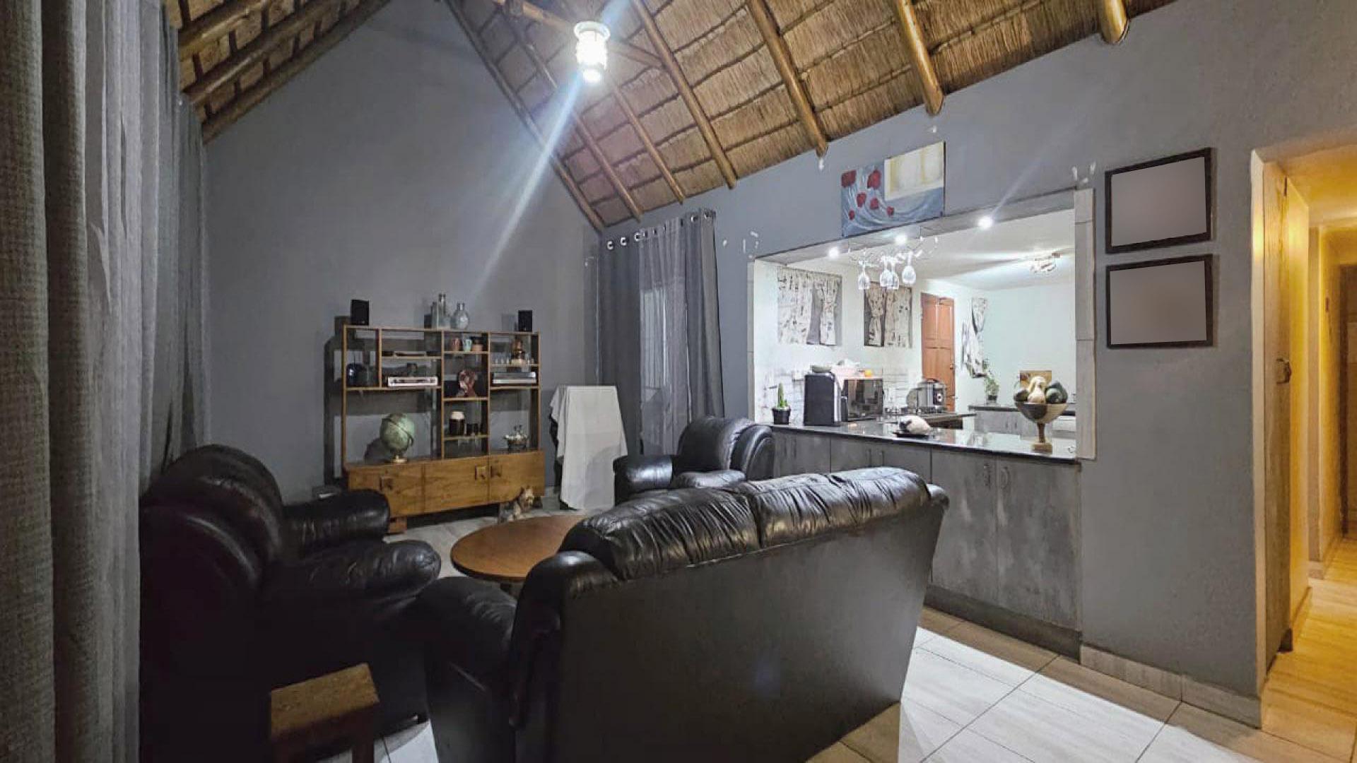 Lounges of property in Doornpoort