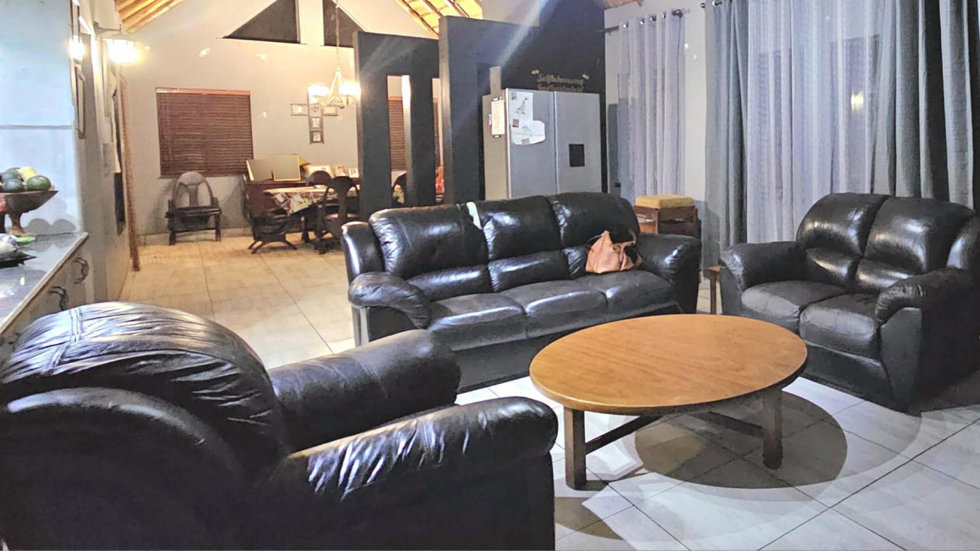 Lounges of property in Doornpoort