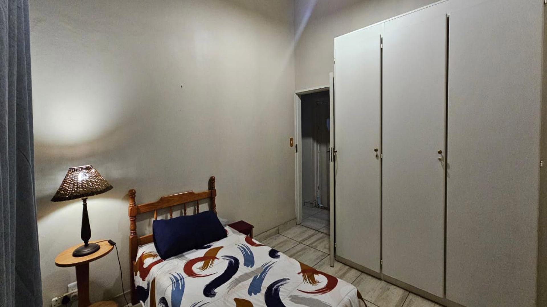 Bed Room 3 of property in Doornpoort