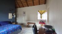 Main Bedroom - 27 square meters of property in Doornpoort