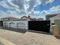  of property in Klipfontein View