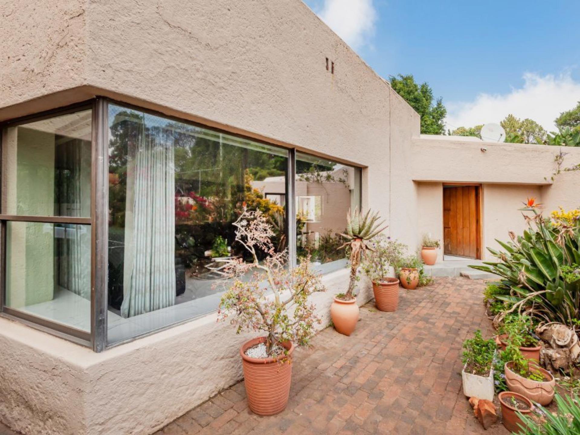  of property in Observatory - JHB