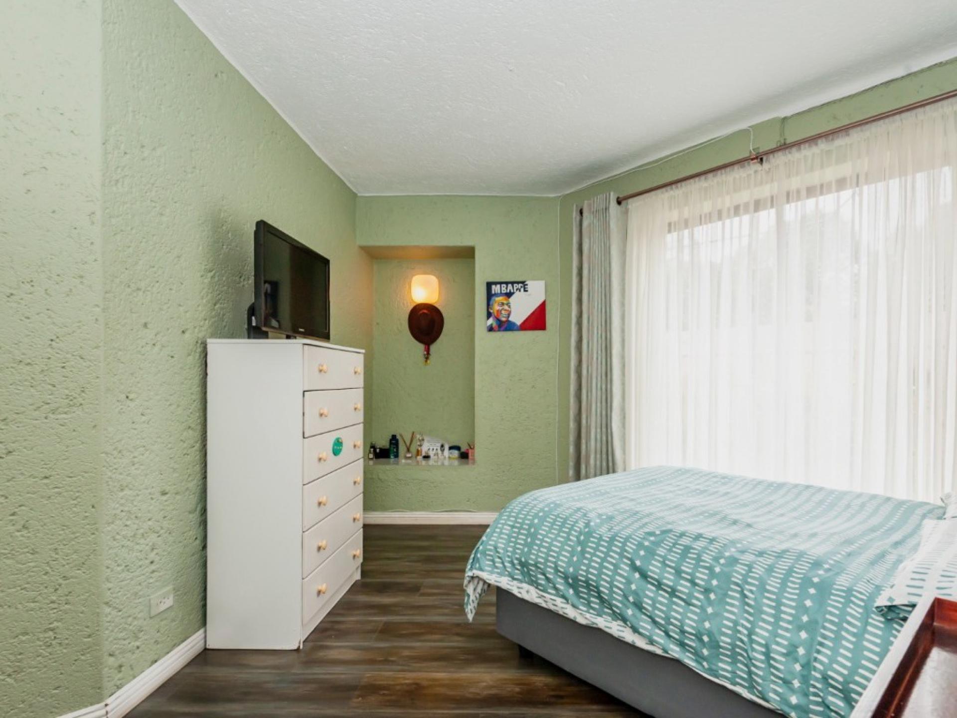  of property in Observatory - JHB