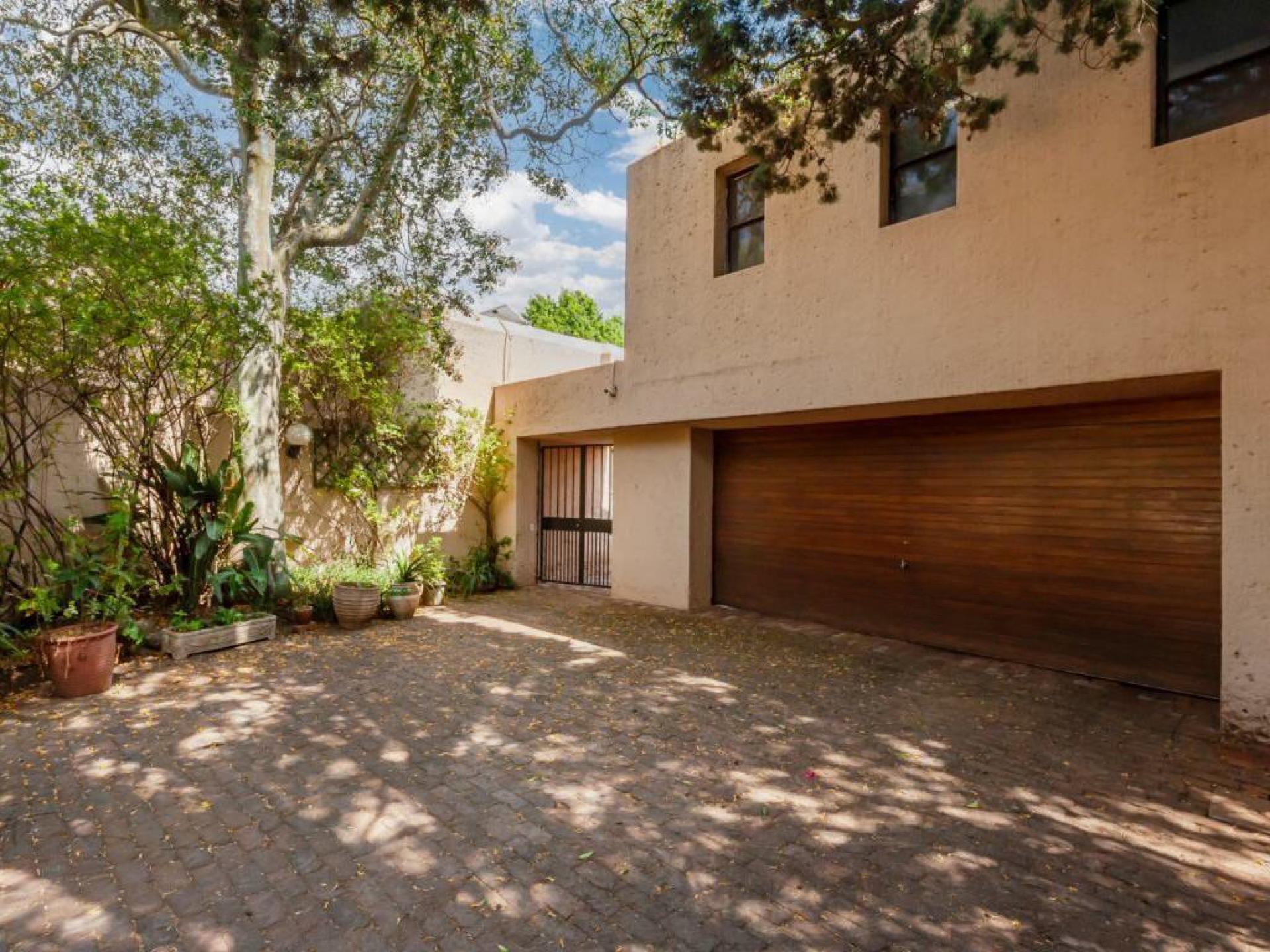  of property in Observatory - JHB