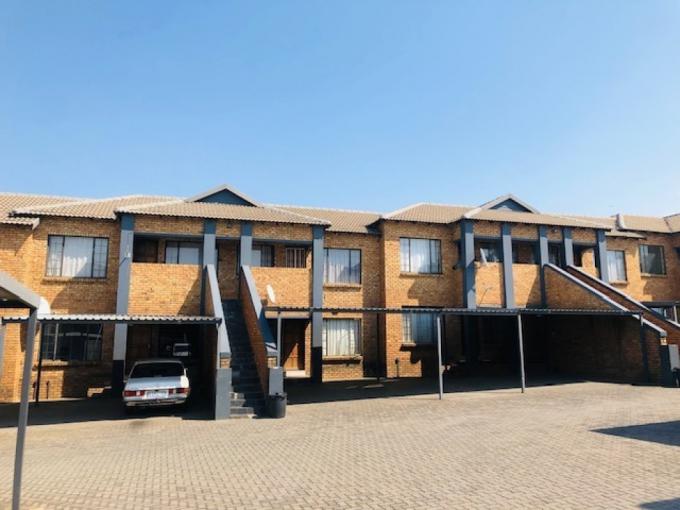 2 Bedroom Simplex for Sale For Sale in Elspark - MR697795