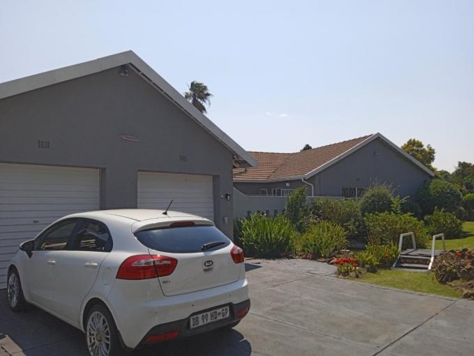 4 Bedroom House for Sale For Sale in Brackenhurst - MR697826