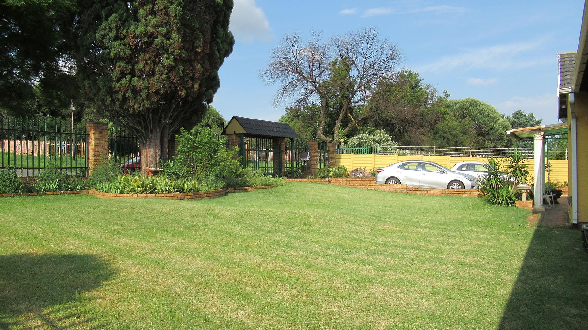 Front View of property in Elspark