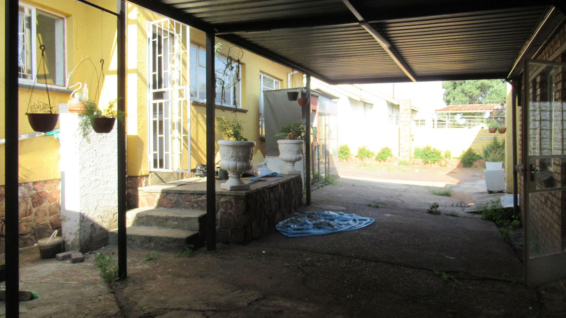 Patio - 80 square meters of property in Elspark