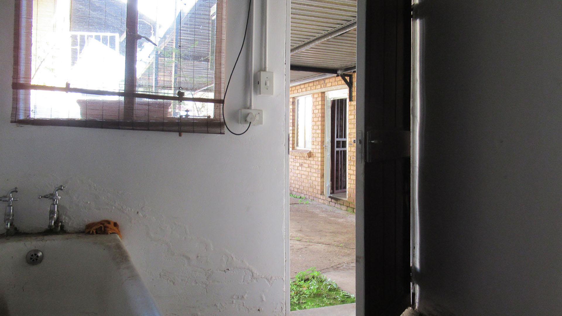 Bathroom 2 - 7 square meters of property in Elspark