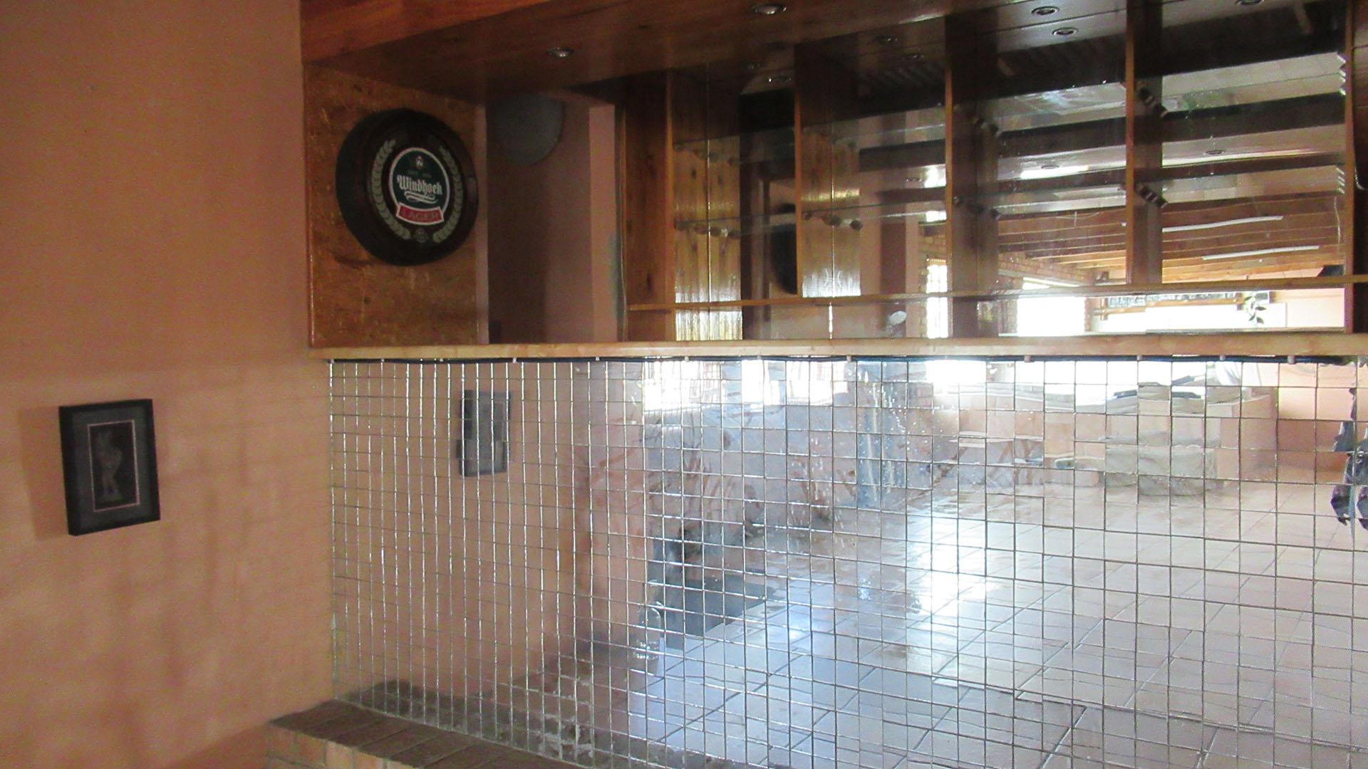 Spaces - 15 square meters of property in Elspark