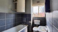 Bathroom 1 - 5 square meters of property in Ravensklip