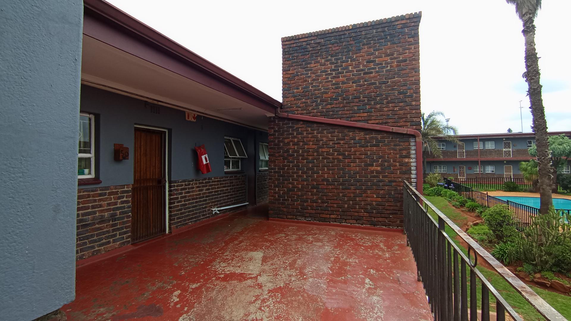 Front View of property in Horison View