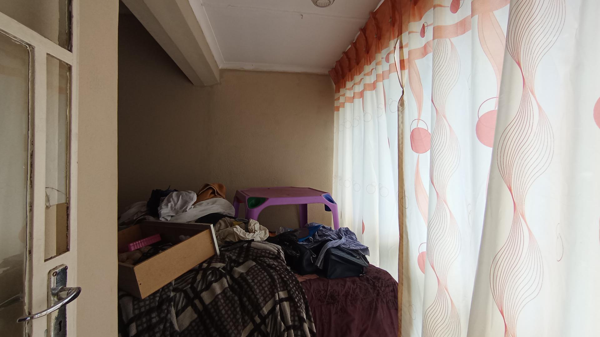 Spaces - 7 square meters of property in Horison View