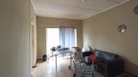 Lounges - 25 square meters of property in Horison View