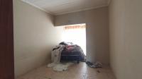 Bed Room 1 - 16 square meters of property in Horison View