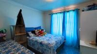Bed Room 2 - 14 square meters of property in Vaalmarina