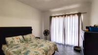 Main Bedroom - 15 square meters of property in Vaalmarina