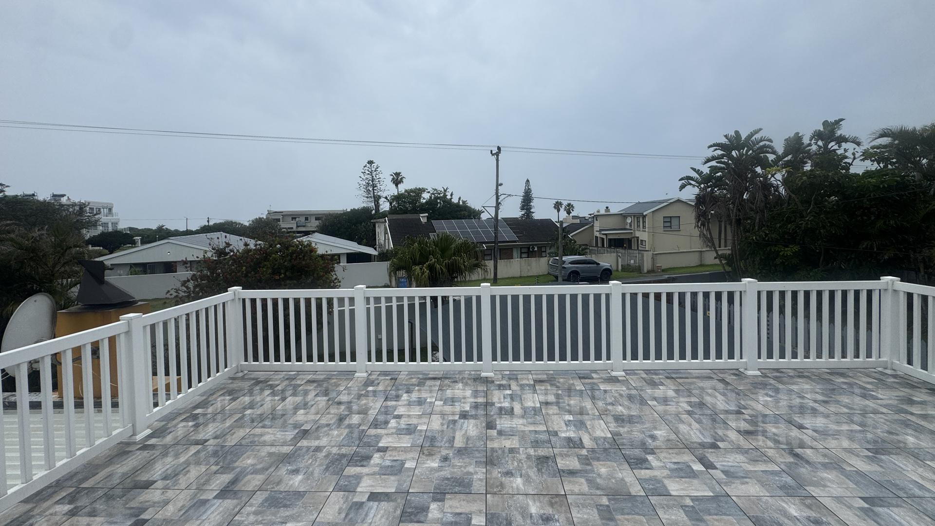 Balcony of property in Gonubie