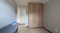 Bed Room 1 - 11 square meters of property in Sagewood