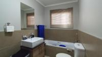 Bathroom 1 - 6 square meters of property in Sagewood