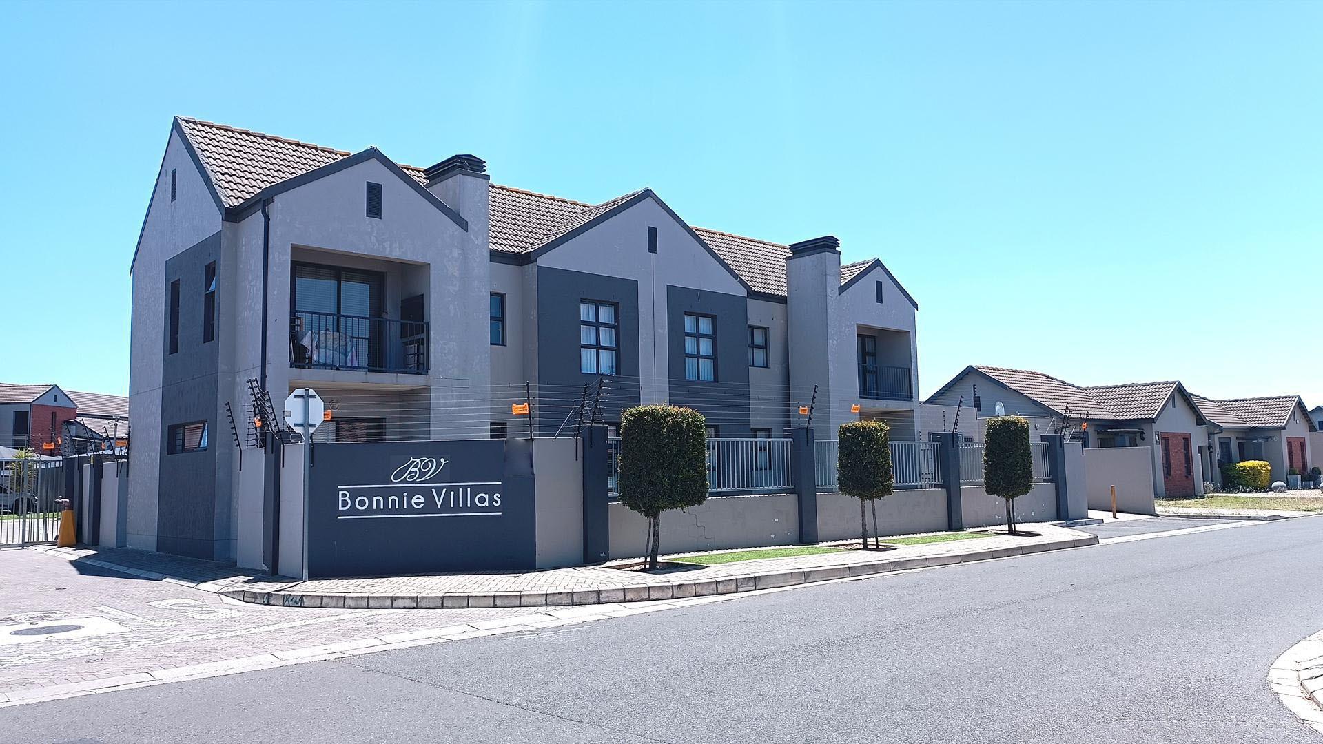 Front View of property in Kraaifontein