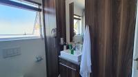 Bathroom 1 - 5 square meters of property in Rondebosch  